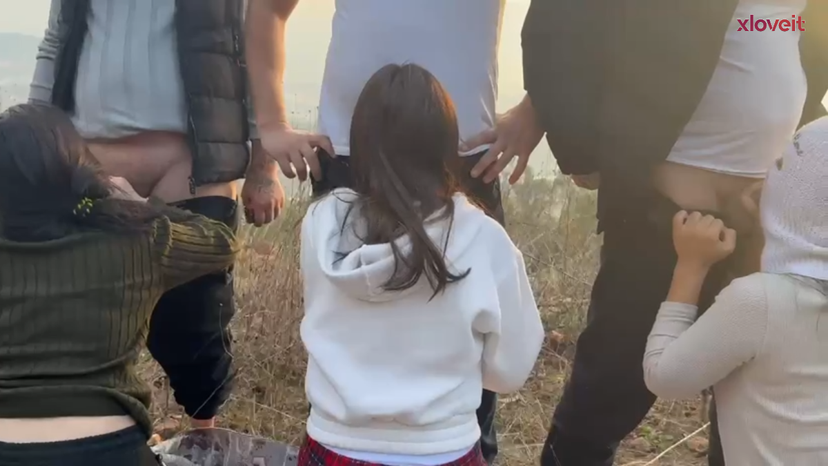 3lü Grup 3 Kız 3 Erkek outdoor sakso videosu