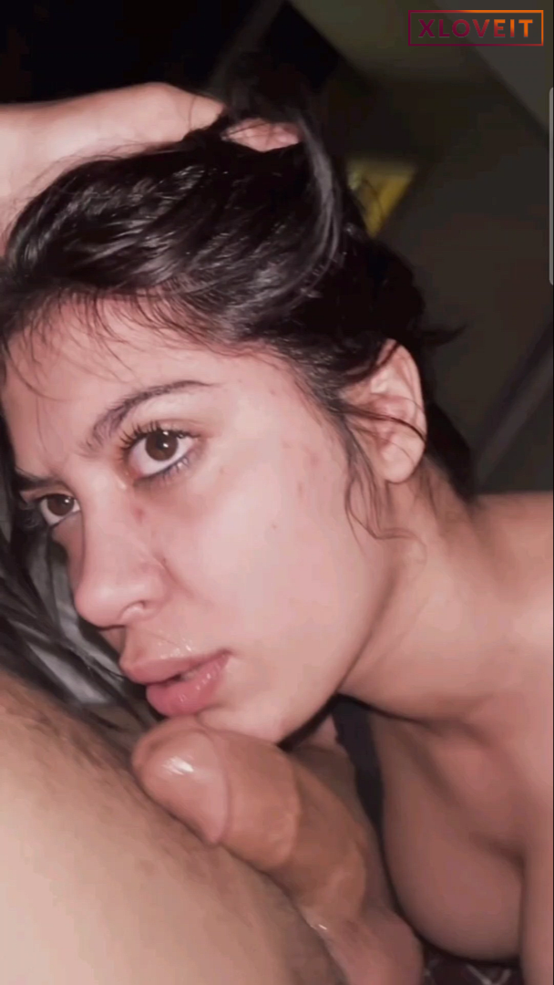 HD Porno Malena damarlı kalın yarrağa sakso çekti