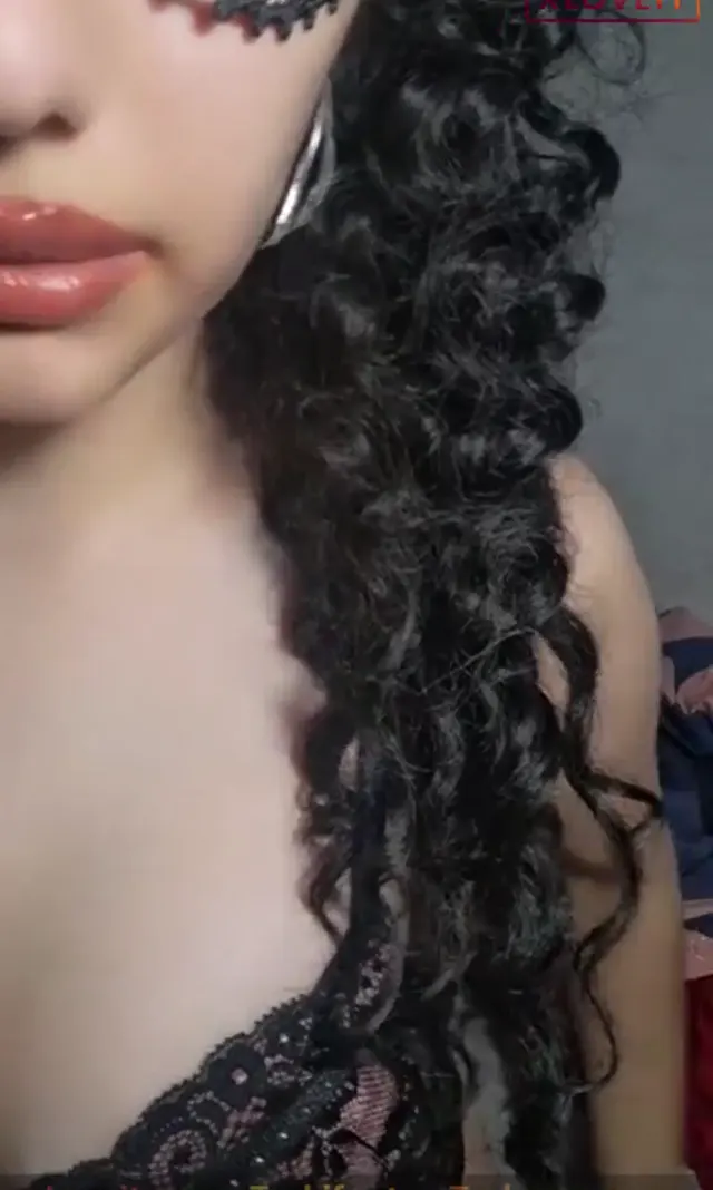 Bellah — Bellah ifşa Sexy Transparan gecelikle yayında · sahne 3
