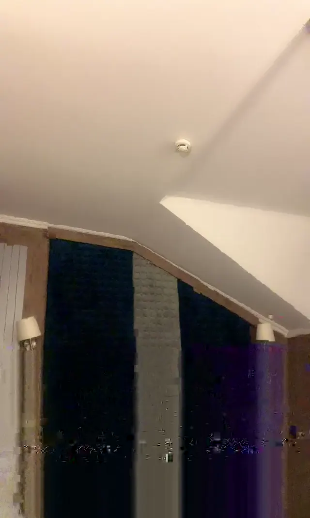 Lilya — Lilya ifşa Lolita Beril ile canlı yayın yaptı · sahne 2