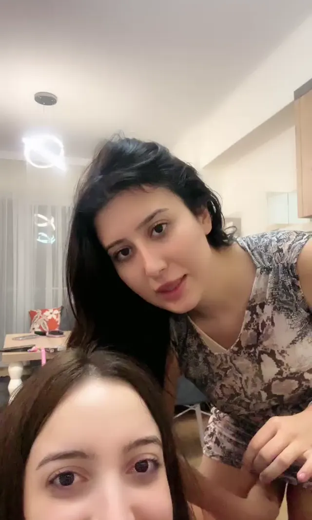 Lilya — Lilya ifşa Üniversiteli çıtırlar canlı yayında · sahne 2
