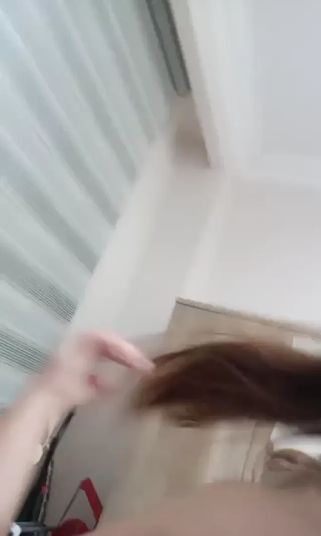 Merve — Merve ifşa Göbekli kız amına tarak soktu · sahne 2