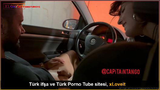 HD Porno Otoparkta arabada sakso çekip ağzına boşalttı