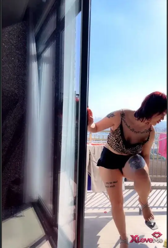 Canlı Yayınlar — Arzu Yılmaz ifşa Canlı yayında çamaşır astı — Arzu Yılmaz