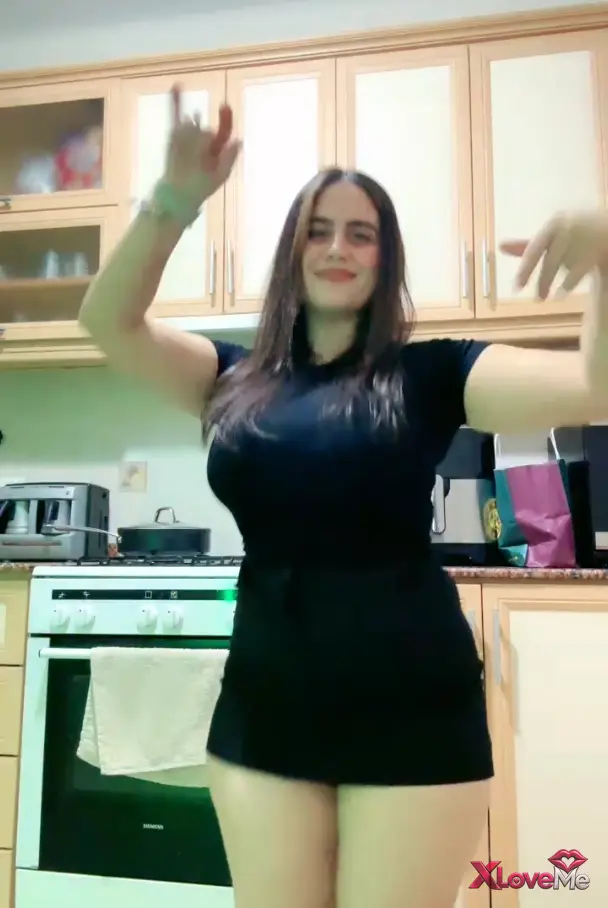 Tango Yayınları — Ayşe Elbi ifşa Milf hatunun yayın videosunu seyret — Ayşe Elbi
