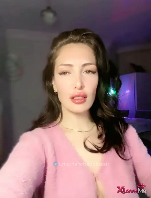 Cansu ifşa Büyüleyici hatunun 1 saatlik yayını — Cansu