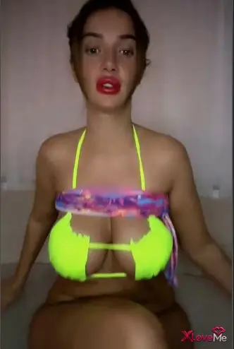 Canlı Yayınlar — Dancer Aybik ifşa Bir bacak göt var dorseye sığmaz — Tango Aybik