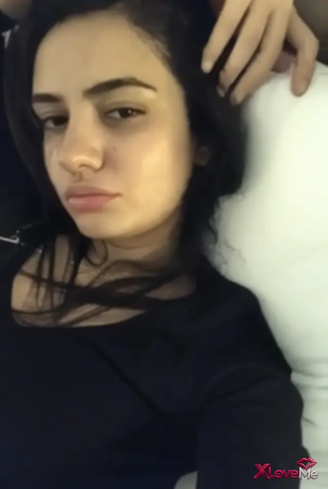 Canlı Yayınlar — Ece Ronay ifşa Canlı yayın videosunu seyret — Ece Ronay