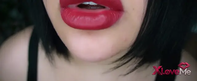 Hot ASMR Sinem Karahan Taşaklarını yalıyorum — Hot ASMR Sinem