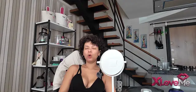 XXX — Jüpiter ifşa Fenomen kızdan sabah vlogu izle — Jüpiter