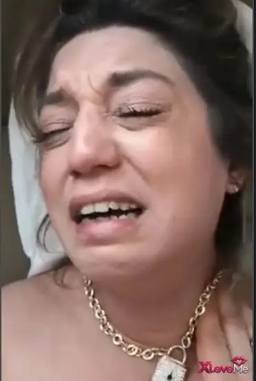 Amatör Porno — Kadın acıdan ağlıyor ama durmadan sikmeye devam