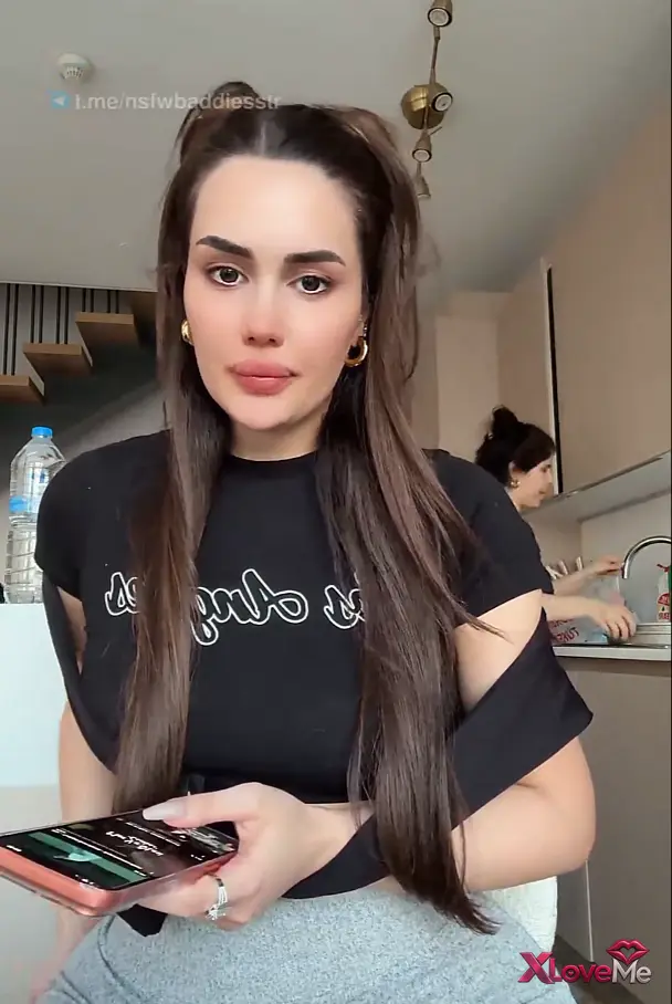 Kardelen Toprak ifşa HD Gündüz yayın videosu — Kardelen Toprak
