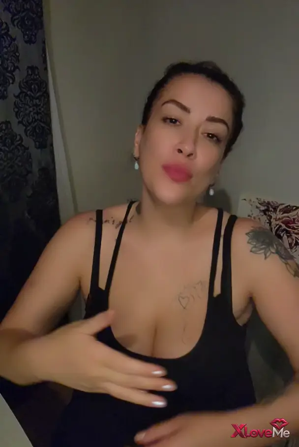 VIP ifşalar — Lily W ifşa Türk olgun kaşardan canlı yayın seyret — Tango Lily W