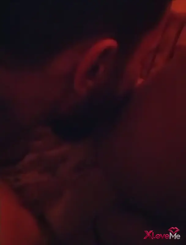 Amatör Porno — Loş ortamda grup seks çalışması yerli video