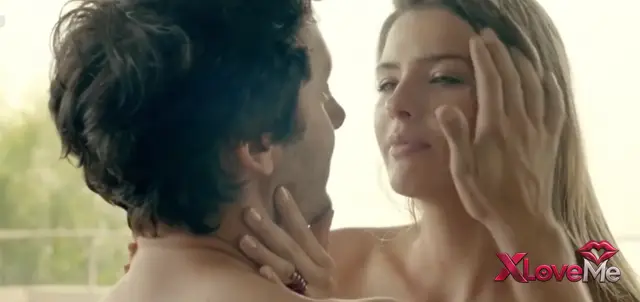 Girlfriend — Maria Suarez ifşa icardi sevgilisi filmden öpüşme sahnesi