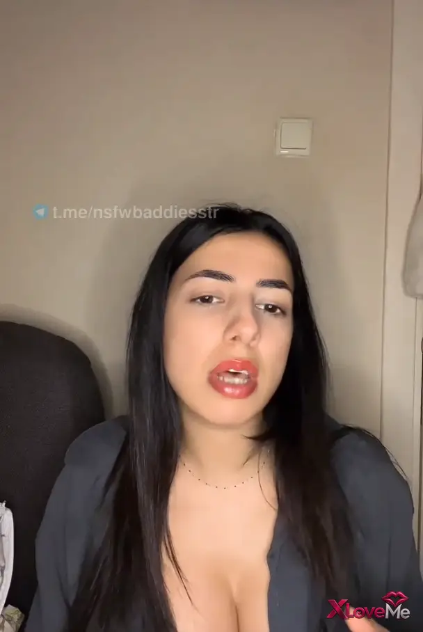 Mico Pınar ifşa Göğüs dekolteli yayını