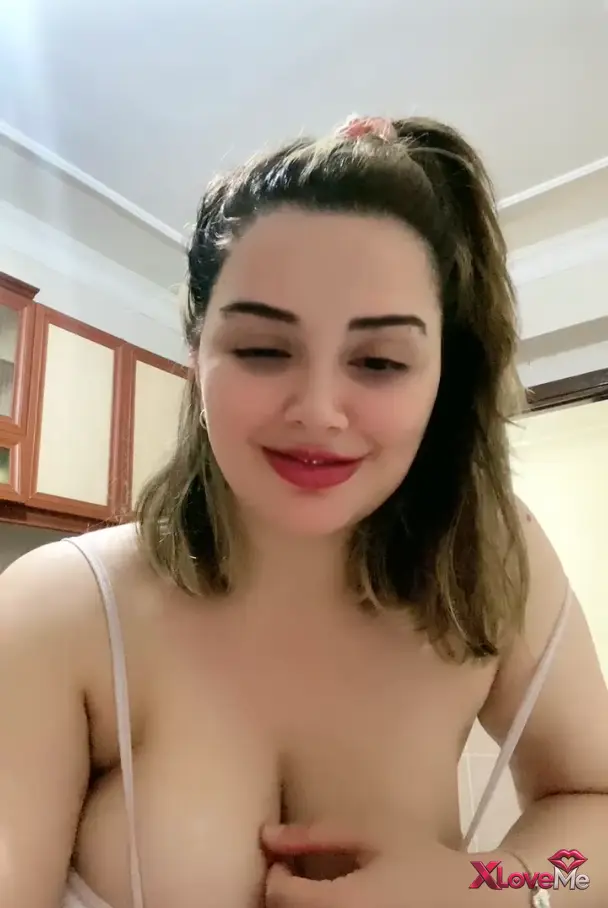Tango Yayınları — Mona ifşa Büyük memeli kızdan yayın izle