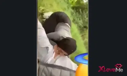 Türbanlı Porno — Parkta Suriyelinin ağzına veriyor