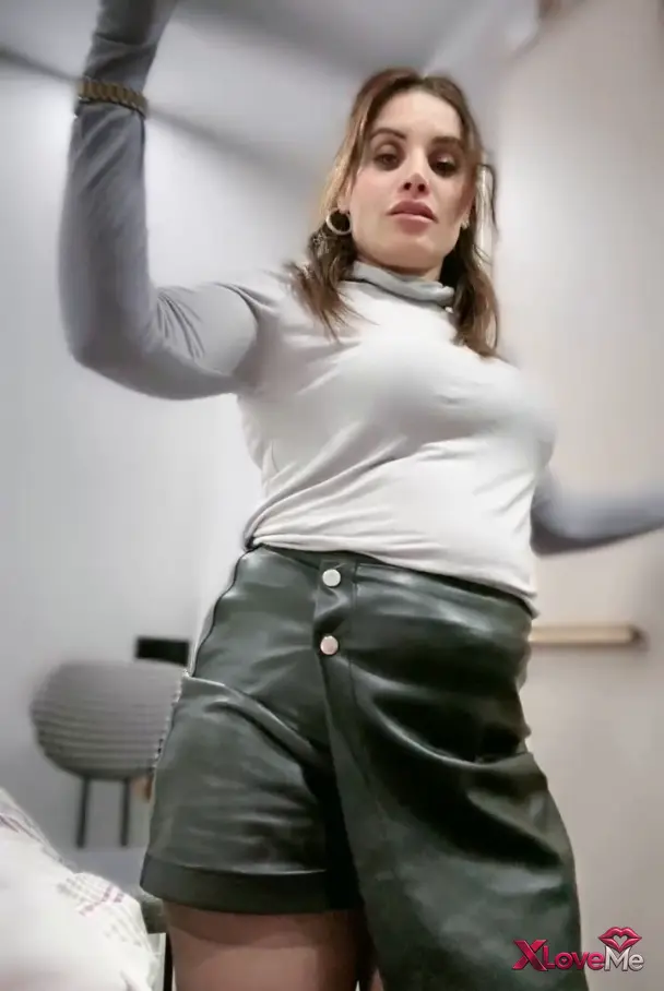 Tango Arzu ifşa Dışardan gelip izleyenler için soyundu — Tango Arzu