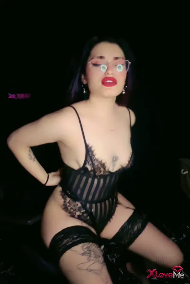 Tango Ayda ifşa Ateşli kızın canlı yayınını seyret — Tango Ayda