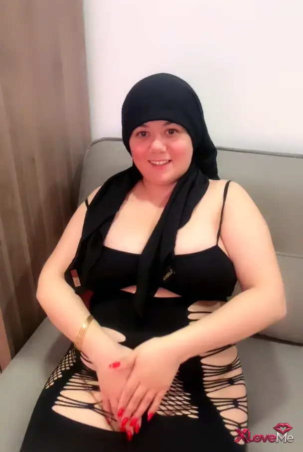 Tesettürlü — Tango Balkız ifşa Türbanlı şişman kızın yayını
