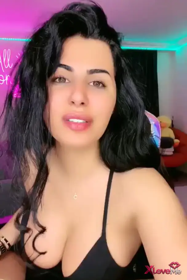 Canlı Yayınlar — Tango Çimen Abla ifşa uzun yayın videosunu seyret — Çimen Abla