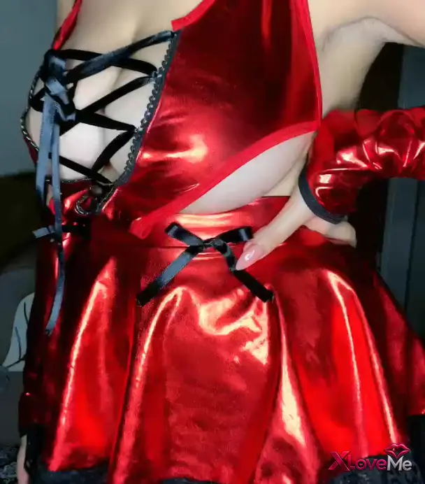 Tango Selen ifşa Sexy kostümüyle HD yayınını seyret — Tango Selen