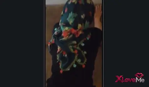 Konulu Porno — Tülbentli hatunu domaltıp koydu