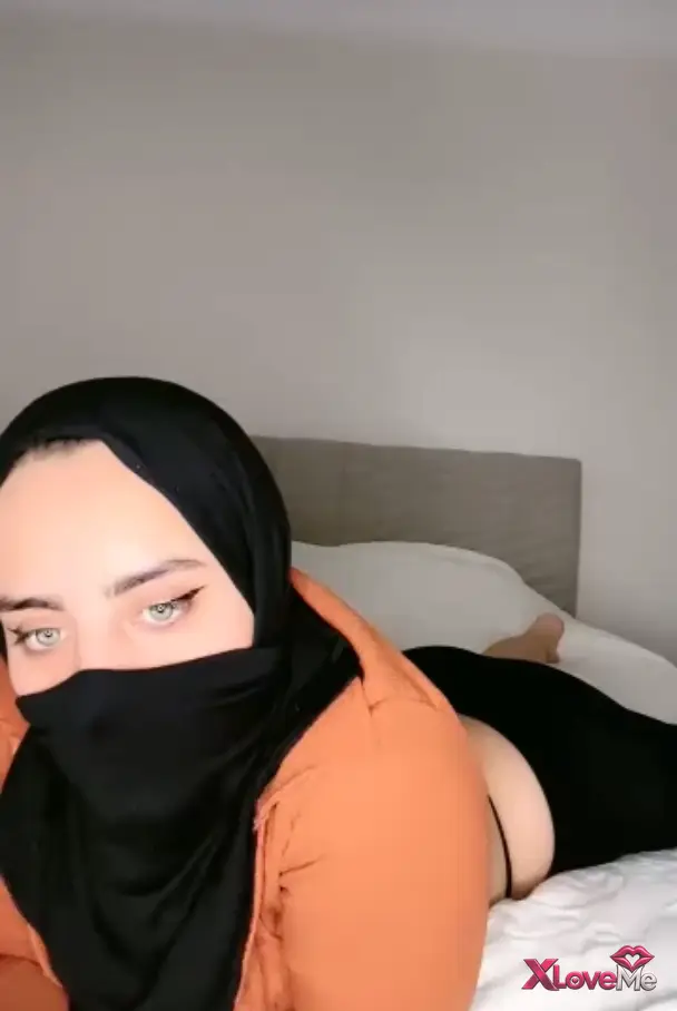 Canlı Yayınlar — Türbanlı Leyla ifşa Seksi kapalıdan karışık videolar — Türbanlı Leyla