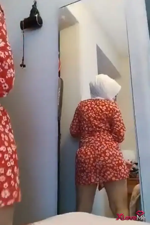 Türbanlı Öğretmen ifşa Tango ilk yayınlarından birisi — Türbanlı Öğretmen