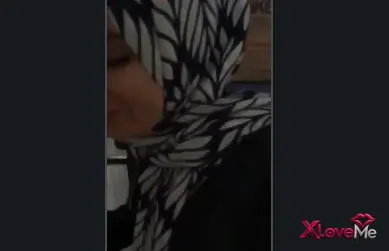 Türbanlı Porno — Türbanlı sakso izle kocasını aldatıyor