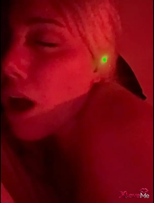 Amatör Porno — Türk Escort Alisya loş odada sikilirken kamerayı açtı