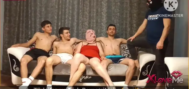 Amatör Porno — Türk porno film izle Nurten hanımı 3 genç sikiyor