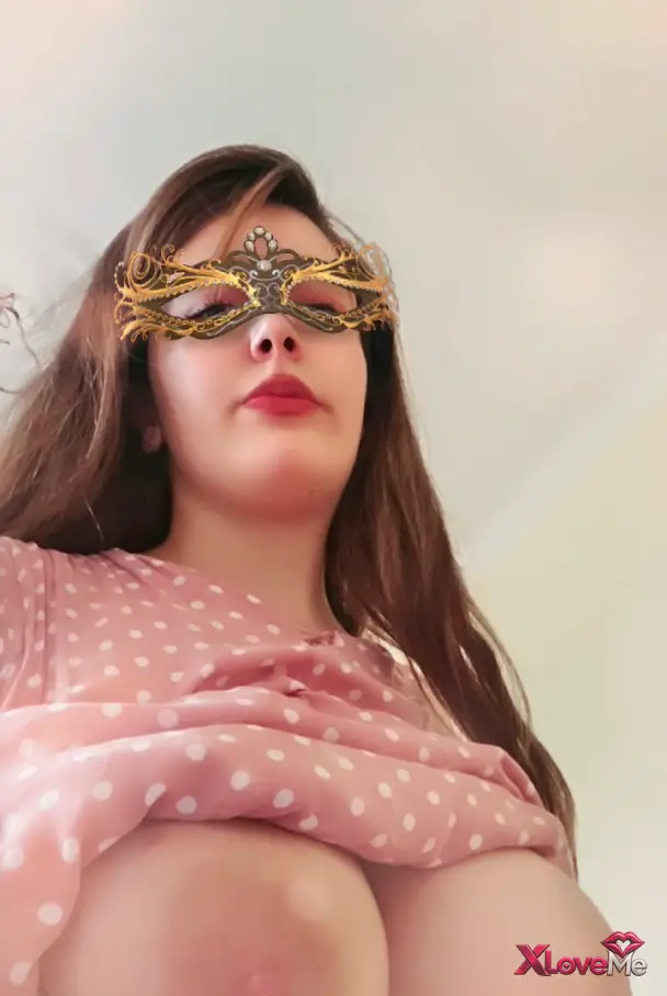 Tango Yayınları — Yareniniz ifşa Güzel kızdan meme show seyret