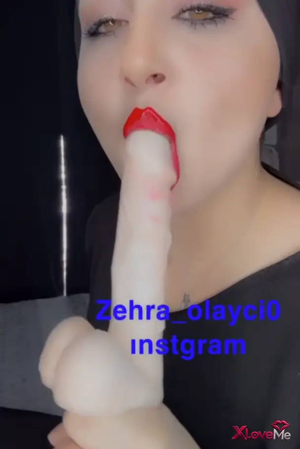 Türk ifşa — Zehra Olaycı ifşa Kapalı kadın sik yalar gibi dildo sömürdü — Zehra Olaycı