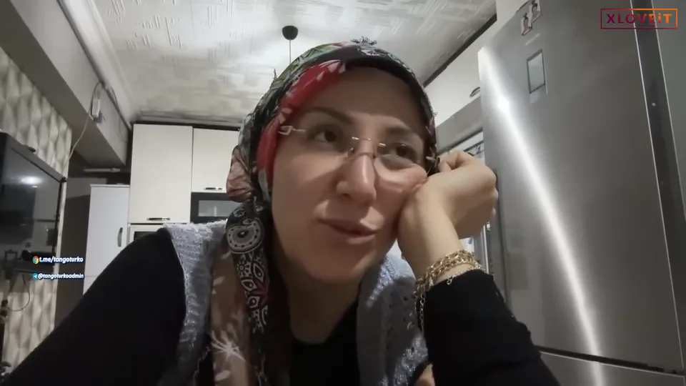 Fatma ile Her Telden ifşa Canlı yayın Vol 13 seyret — Fatma ile Her Telden — Canlı Yayınlar